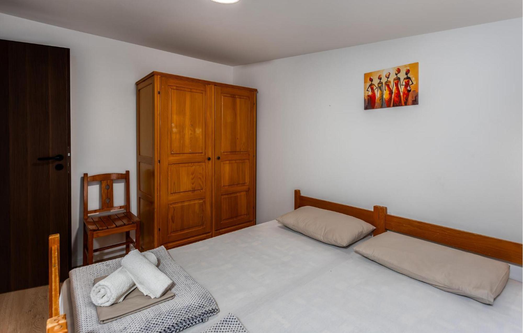 Cozy Apartment In Novi Vinodolski With Kitchen Eksteriør billede