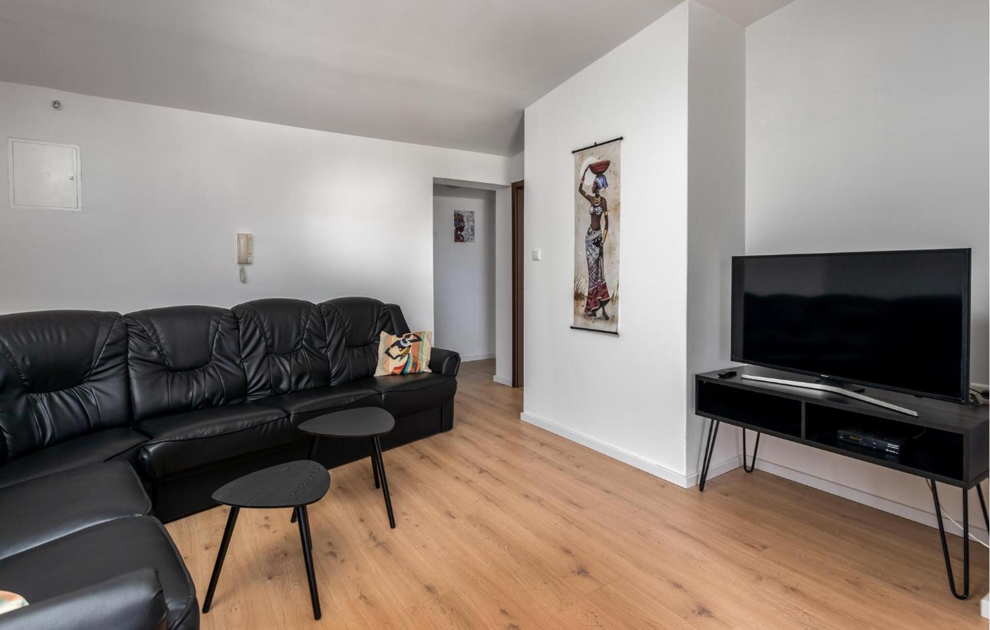 Cozy Apartment In Novi Vinodolski With Kitchen Eksteriør billede
