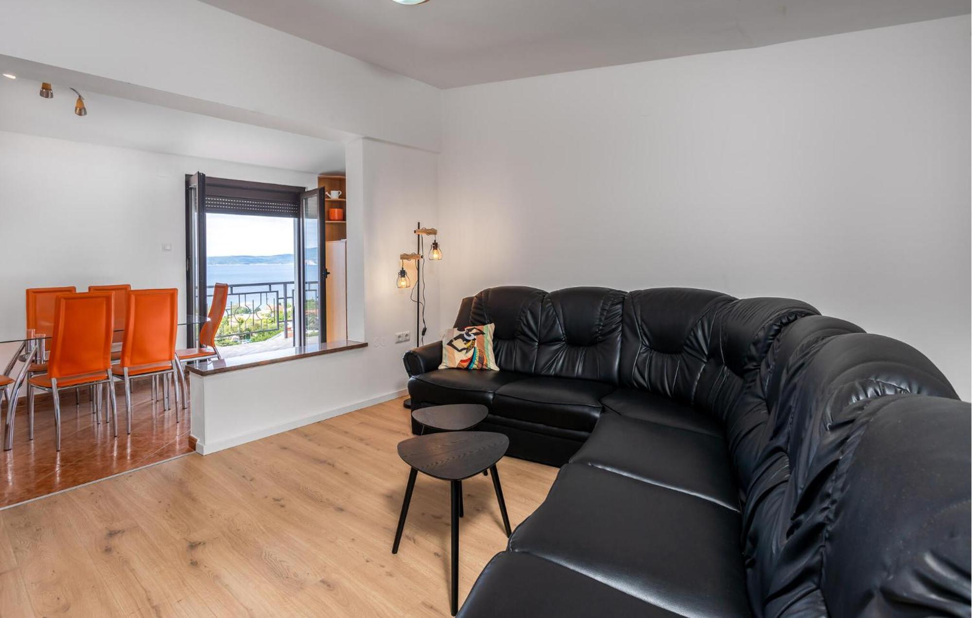 Cozy Apartment In Novi Vinodolski With Kitchen Eksteriør billede